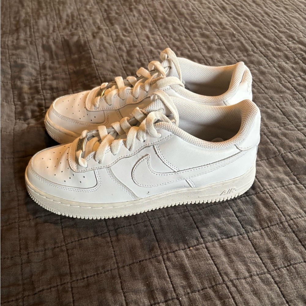 White Air force 1‎